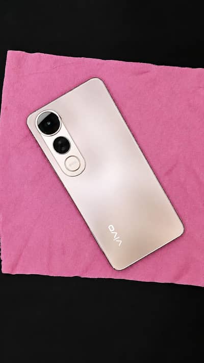 Vivo V50 Lite 4g / urgent sale