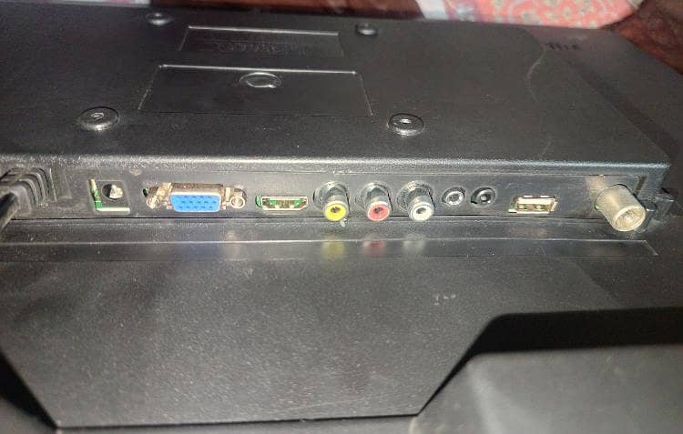 24 Inch LCD 2