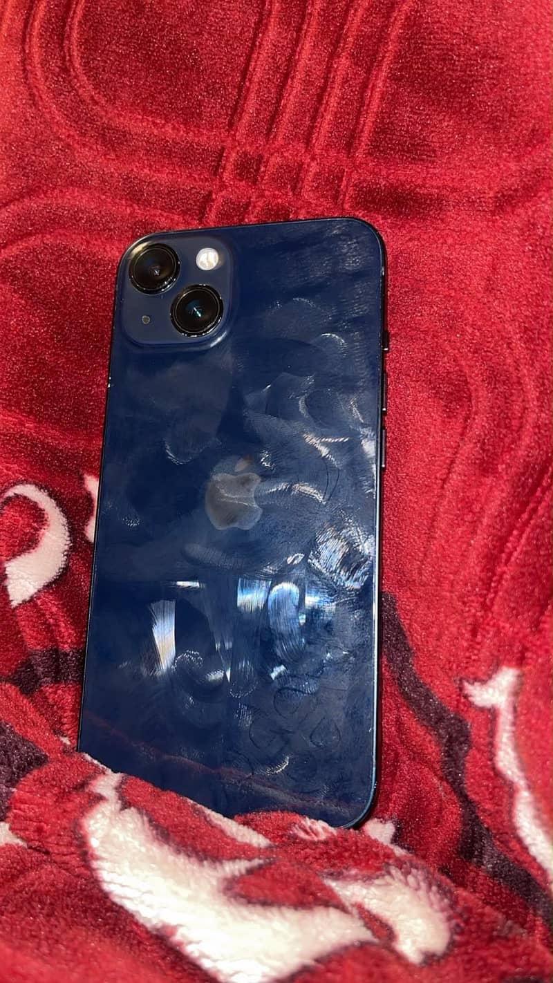 Apple iPhone 13 1