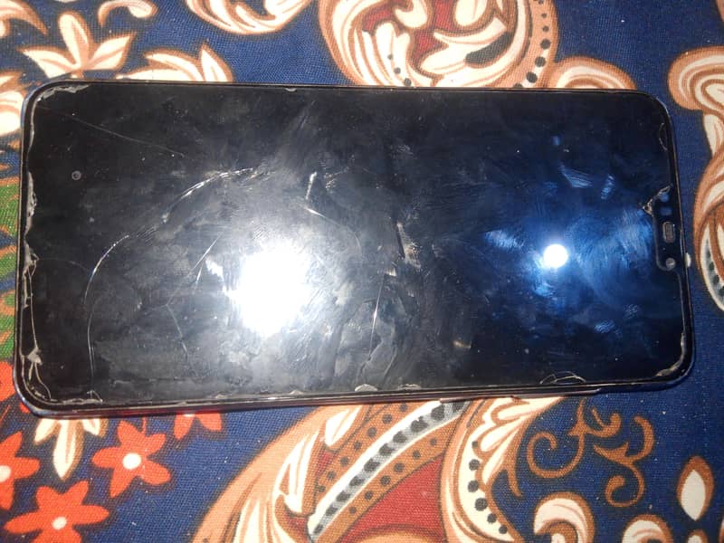 Honor 8C 0