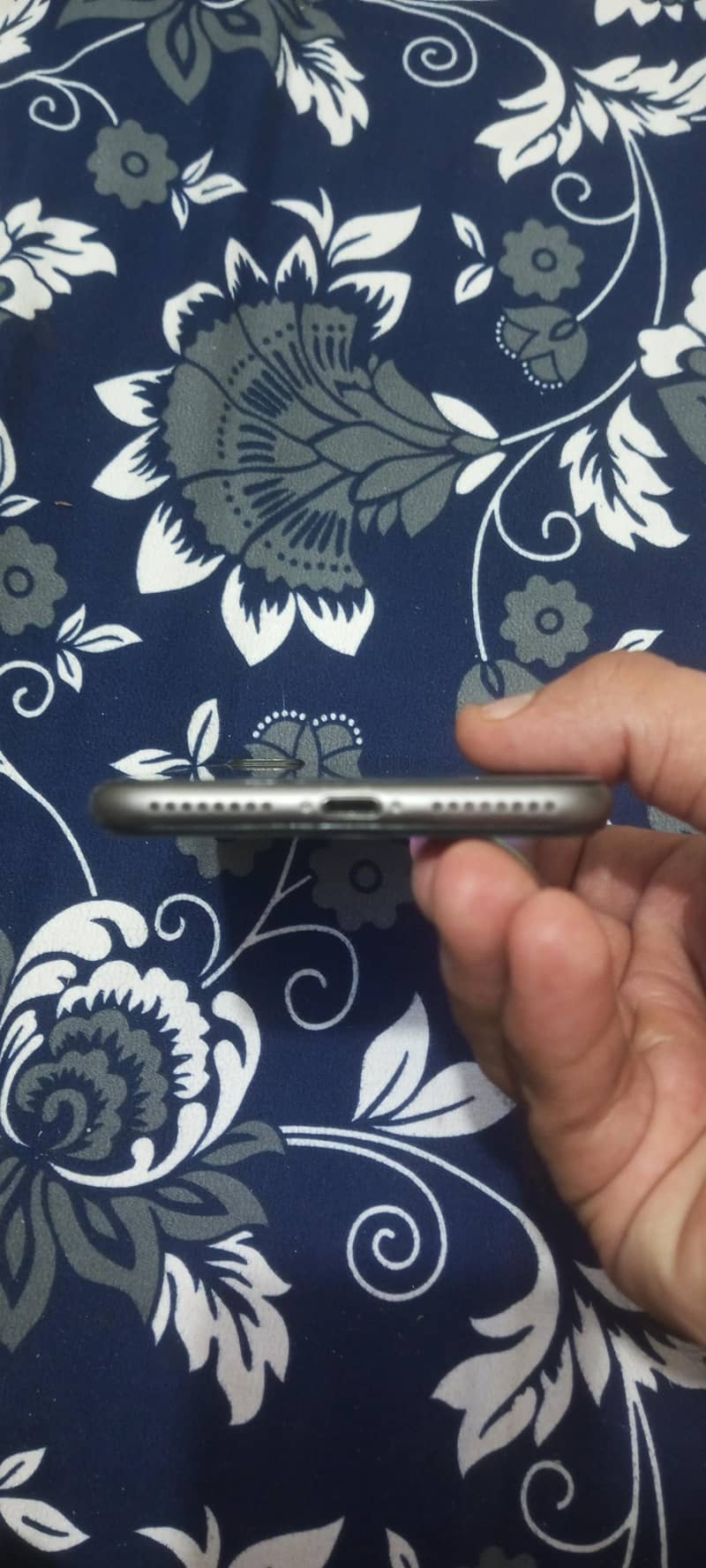 Apple iPhone 8 Plus 3