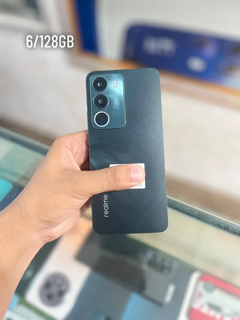 Realme C71 0