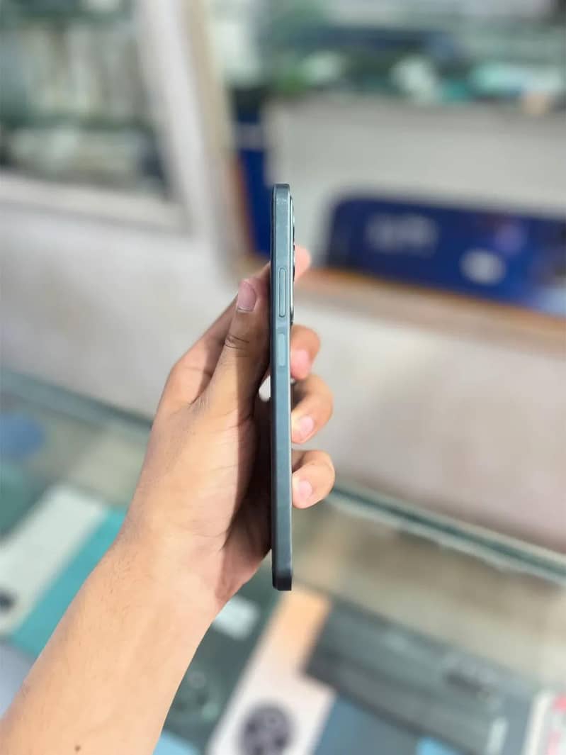 Realme C71 3