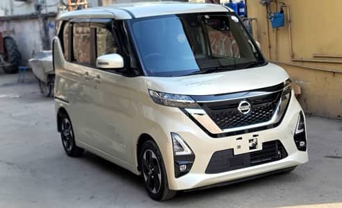 Nissan Roox 2025