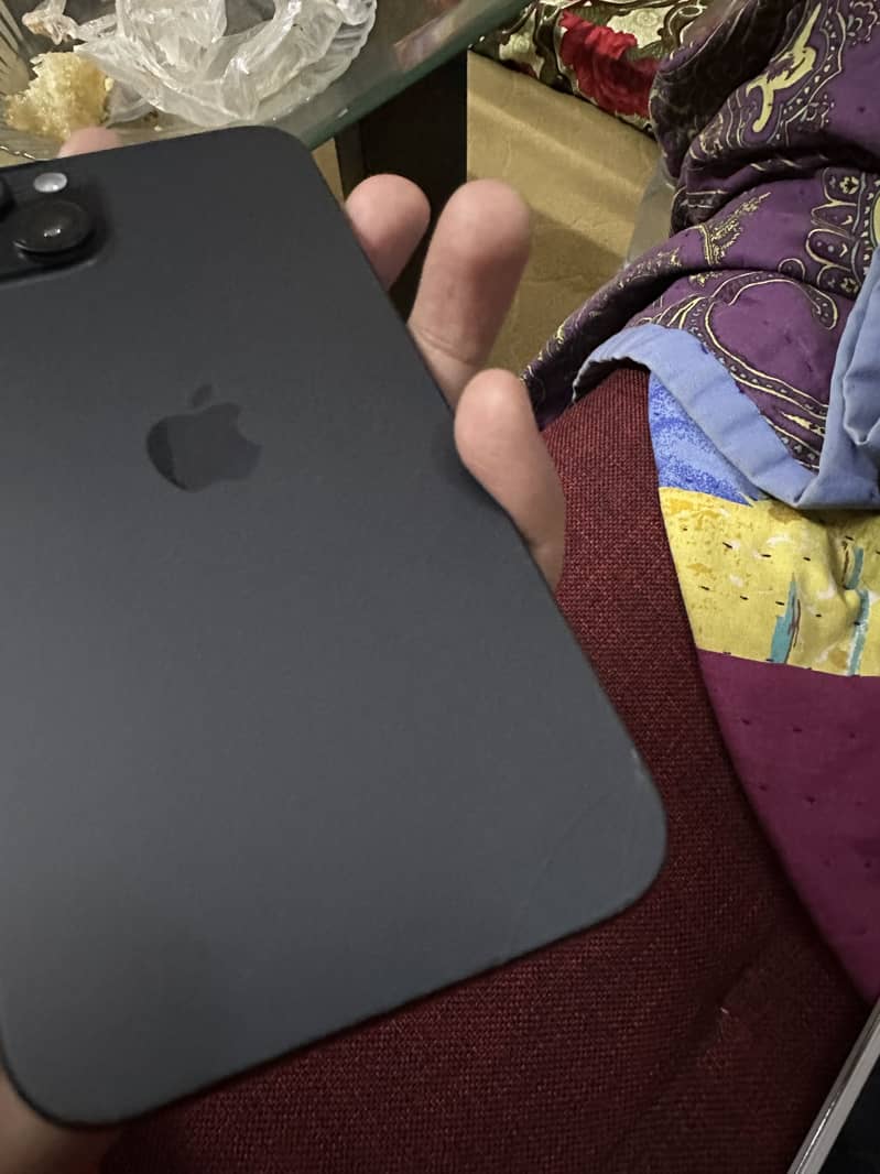 Apple iPhone 15 plus 5