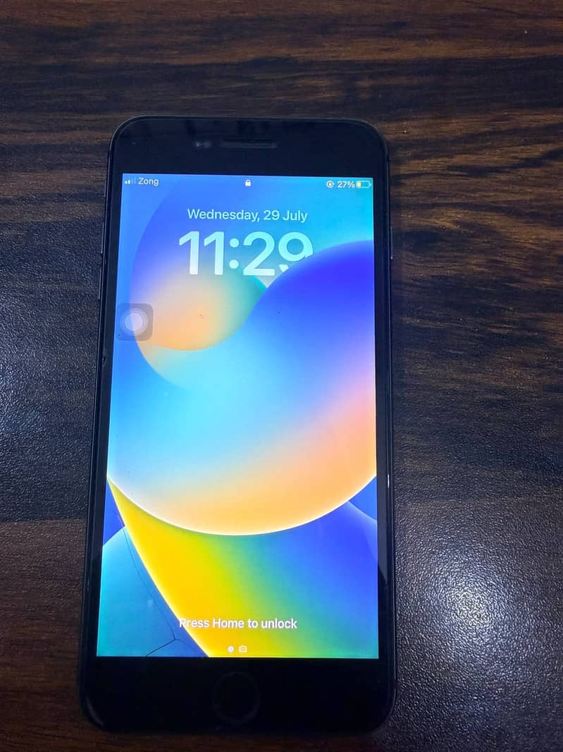Apple iPhone 8 Plus 5