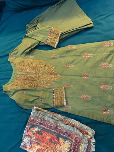 lawn suit