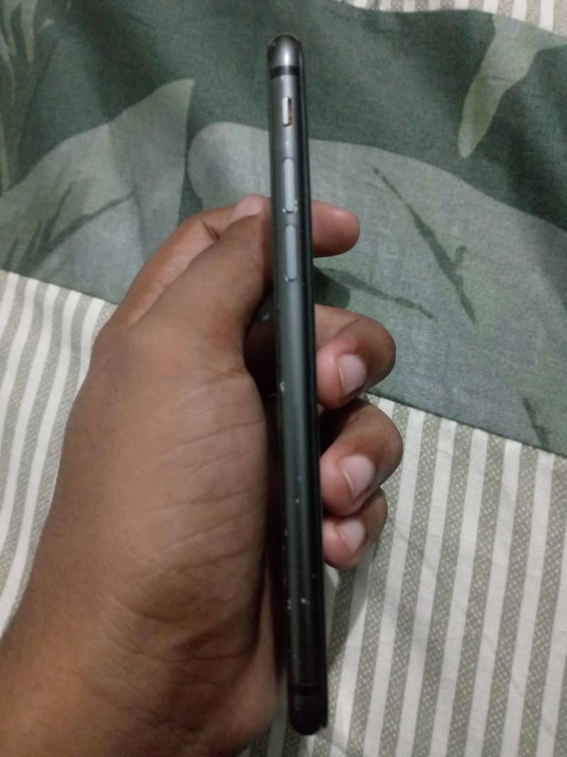 Apple iPhone 8 2