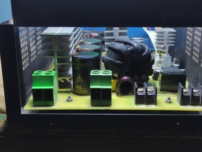 R. B Mppt charge controller 3