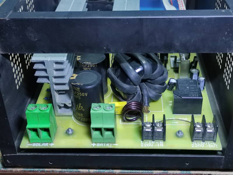 R. B Mppt charge controller 5