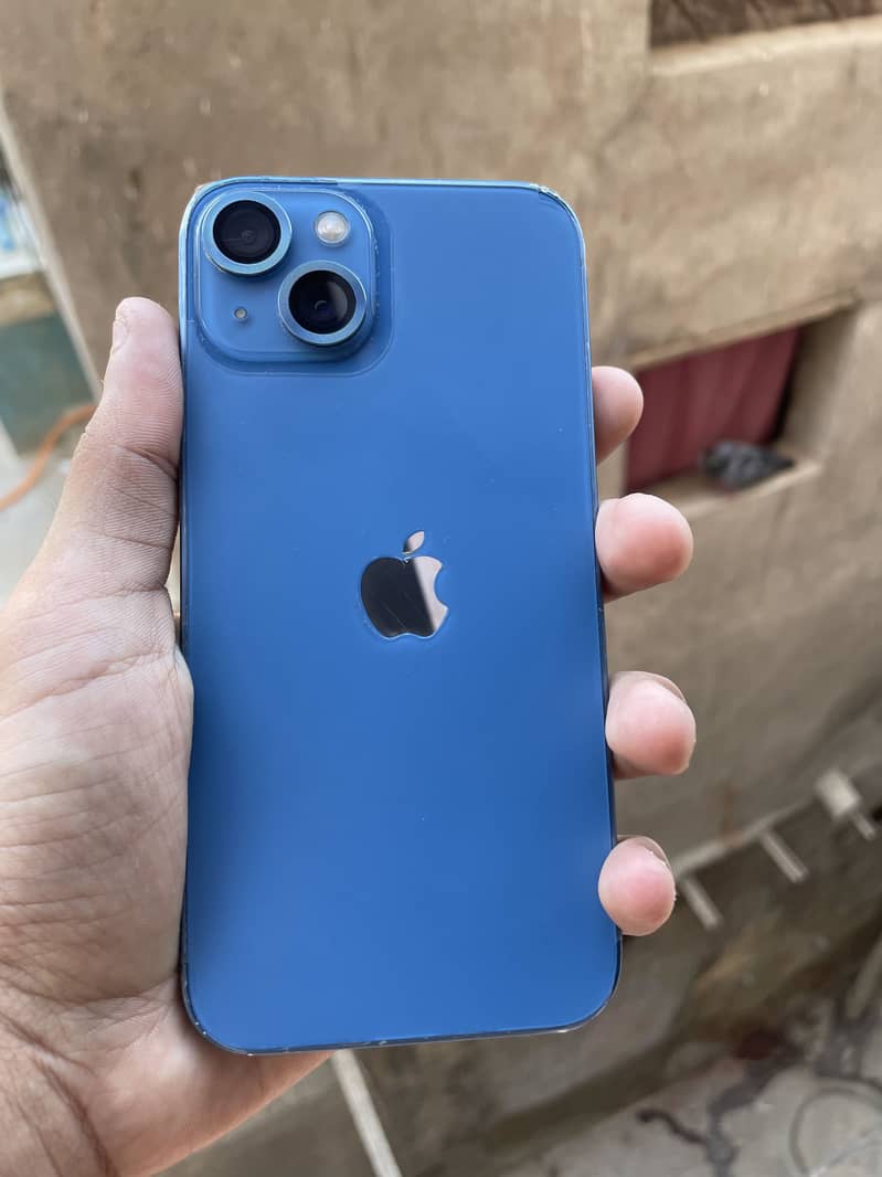 Apple iPhone 13 1