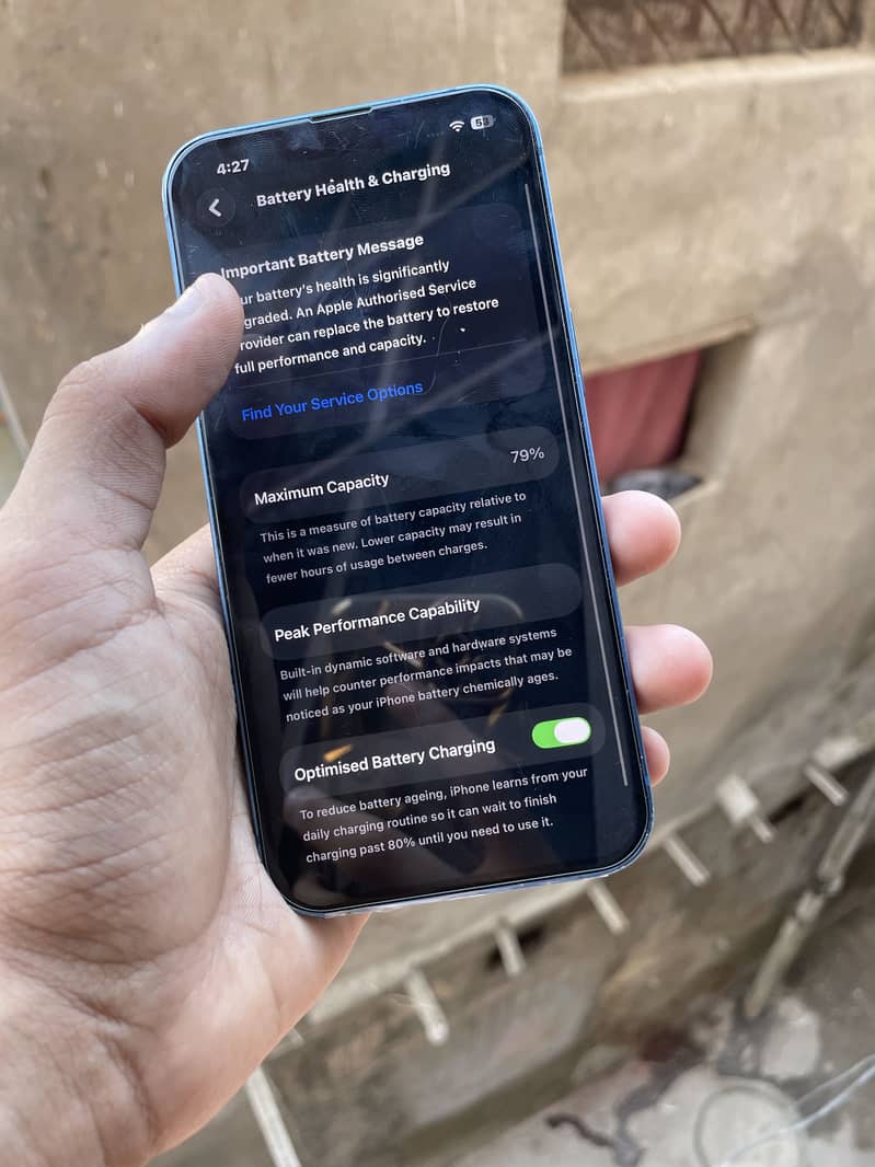 Apple iPhone 13 11