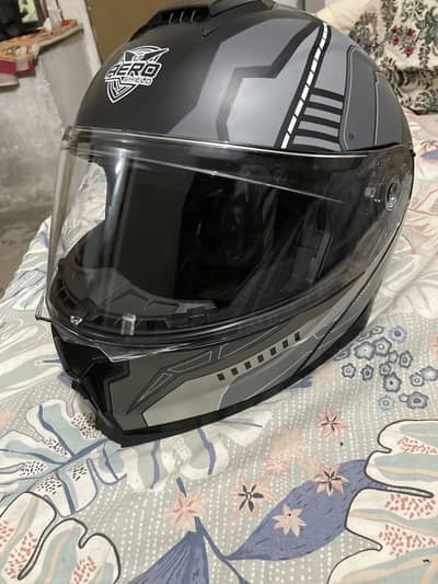 Aero Shield Full Face Helmet – 9.5/10 Condition – Like New