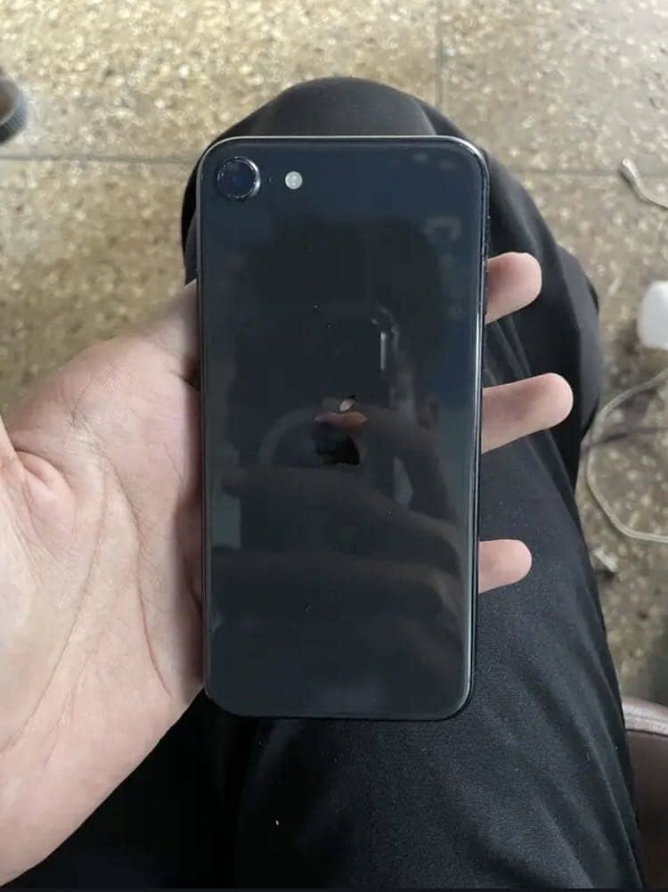 Apple iPhone se 0