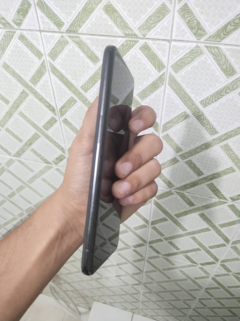 One Plus 9 Pro 4