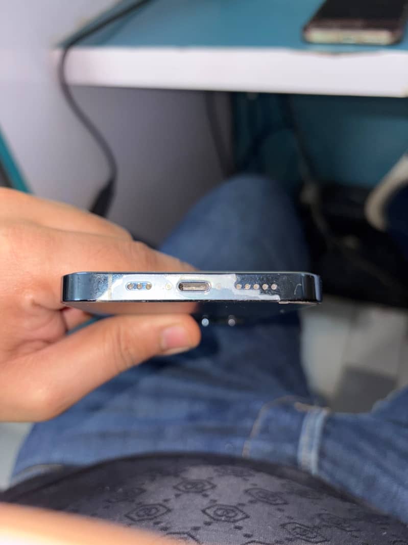 iPhone 12 Pro 1