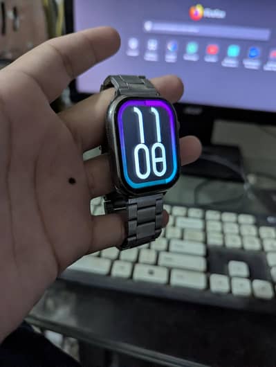 Apple Design Smart Watch - edge screen - with charger
