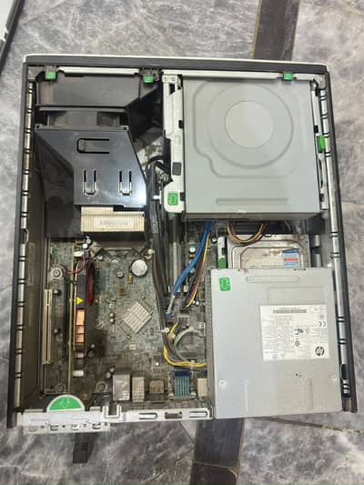 CPU , LCD , GAMING KEYBOARD AND SPEAKERS
