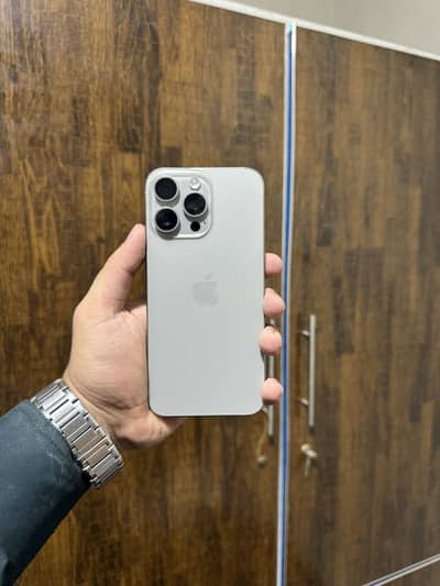 Apple iPhone 15 Pro Max