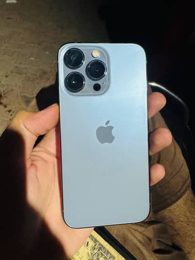 i Phone 13 Pro factory unlock