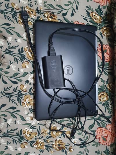 Dell Laptop E5470 with i5 6th Hq Processor 8+256 gb.