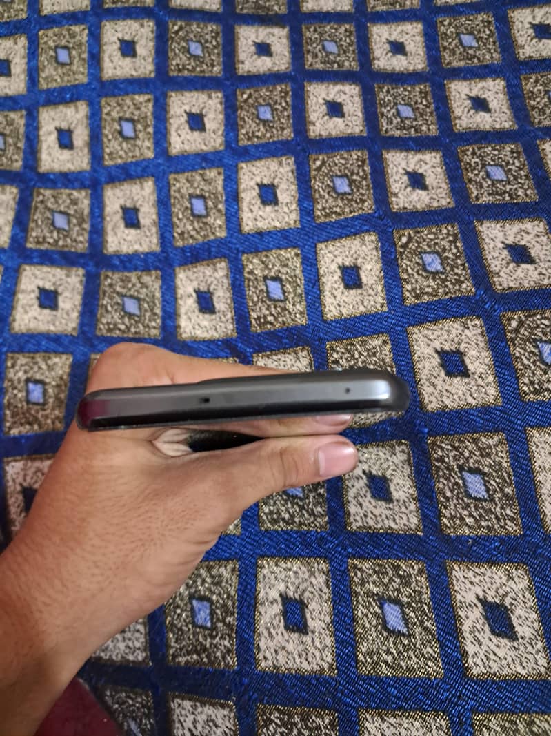One Plus 10T 4