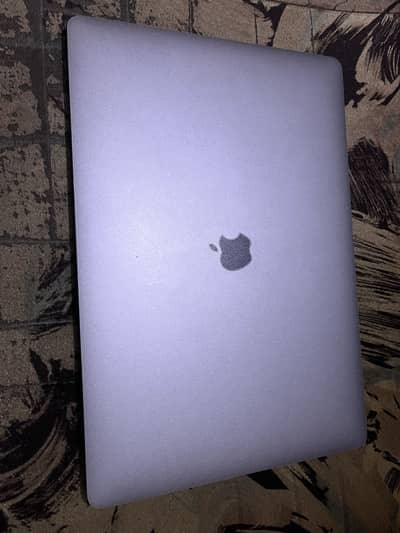 Apple MacBook Pro Core i9 15/512 Intel