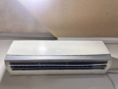 Haier 2 Ton Inverter Air Conditioner in Good and Working Condition