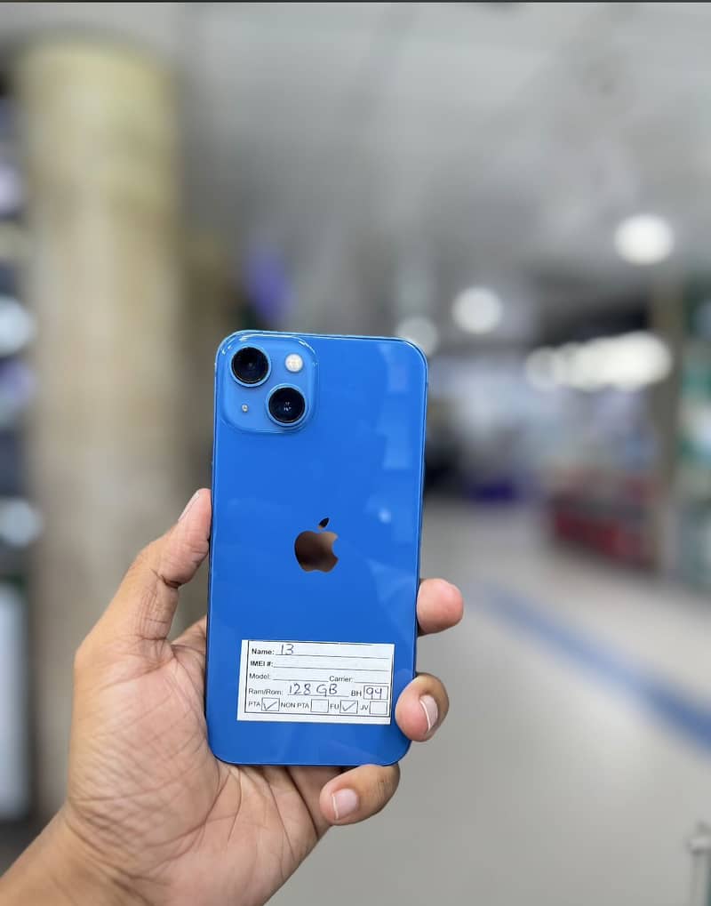 Apple iPhone 13 0