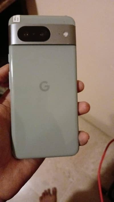 2 peices pixel 8