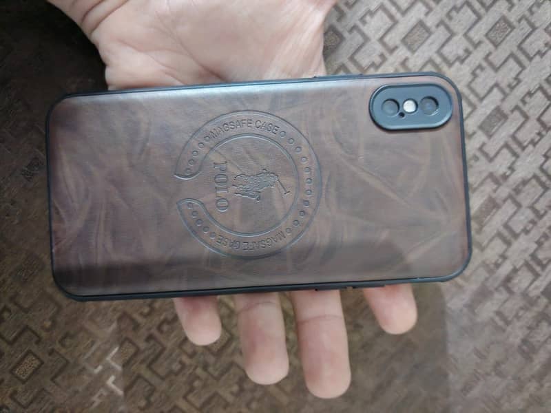 Apple iPhone XS 3