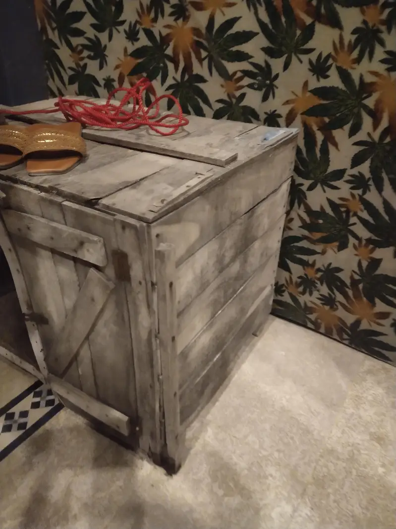 wooden cage — photo 2