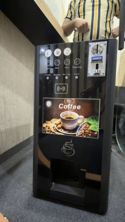 Automatic Coffee Vending Machine | Like New | Commercial Use