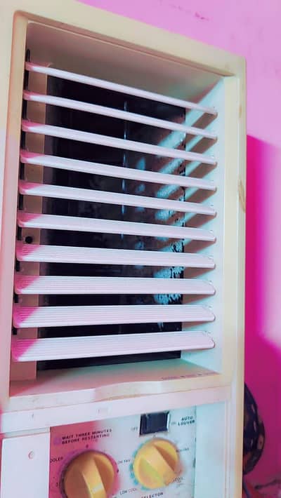 window AC 0.75
