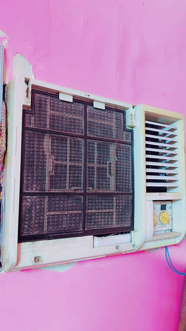 window AC 0.75 1