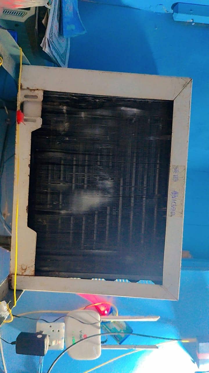 window AC 0.75 4