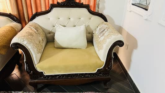 Sofa set