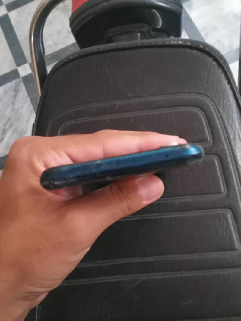 Realme 5 Pro 4