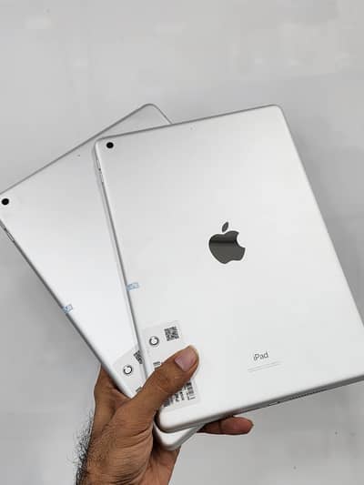 Apple ipad 8 32gb wifi 10" retina display quantity available