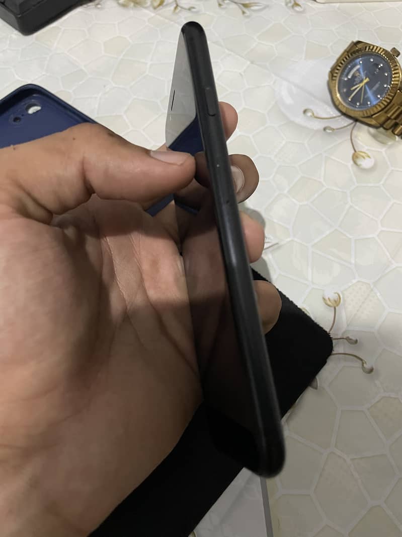 Apple iPhone SE 7