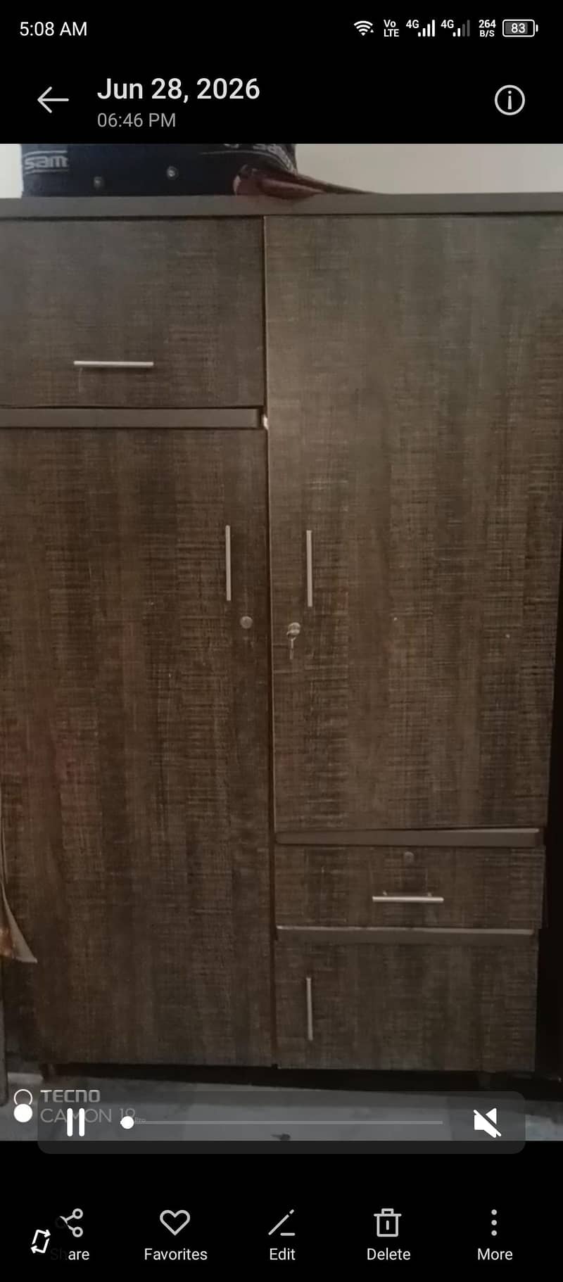 wardrobe 0
