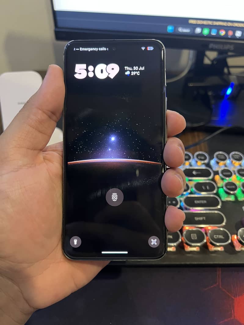Google Pixel 8 2