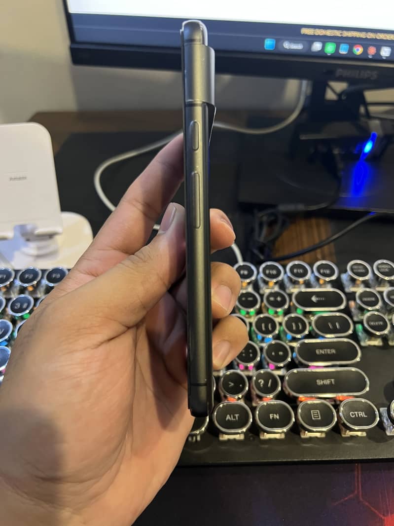 Google Pixel 8 5