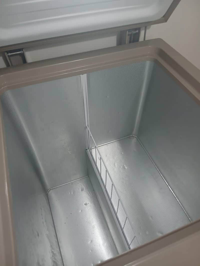 Dawlance Deep Freezer 6