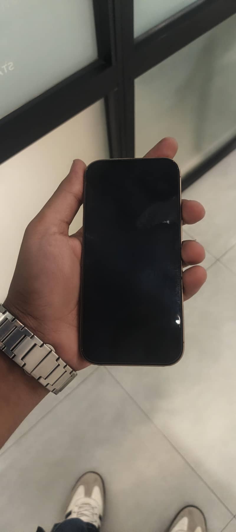 IPhone 16 pro 2
