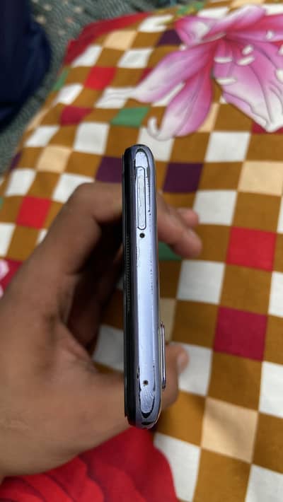 Vivo Y51s
