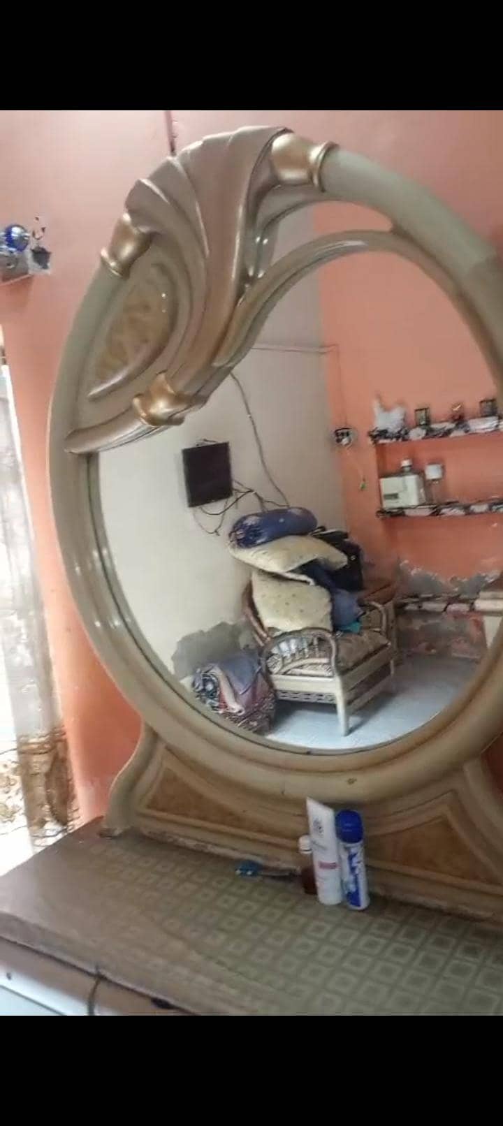 bed side table 2 or dresing 2