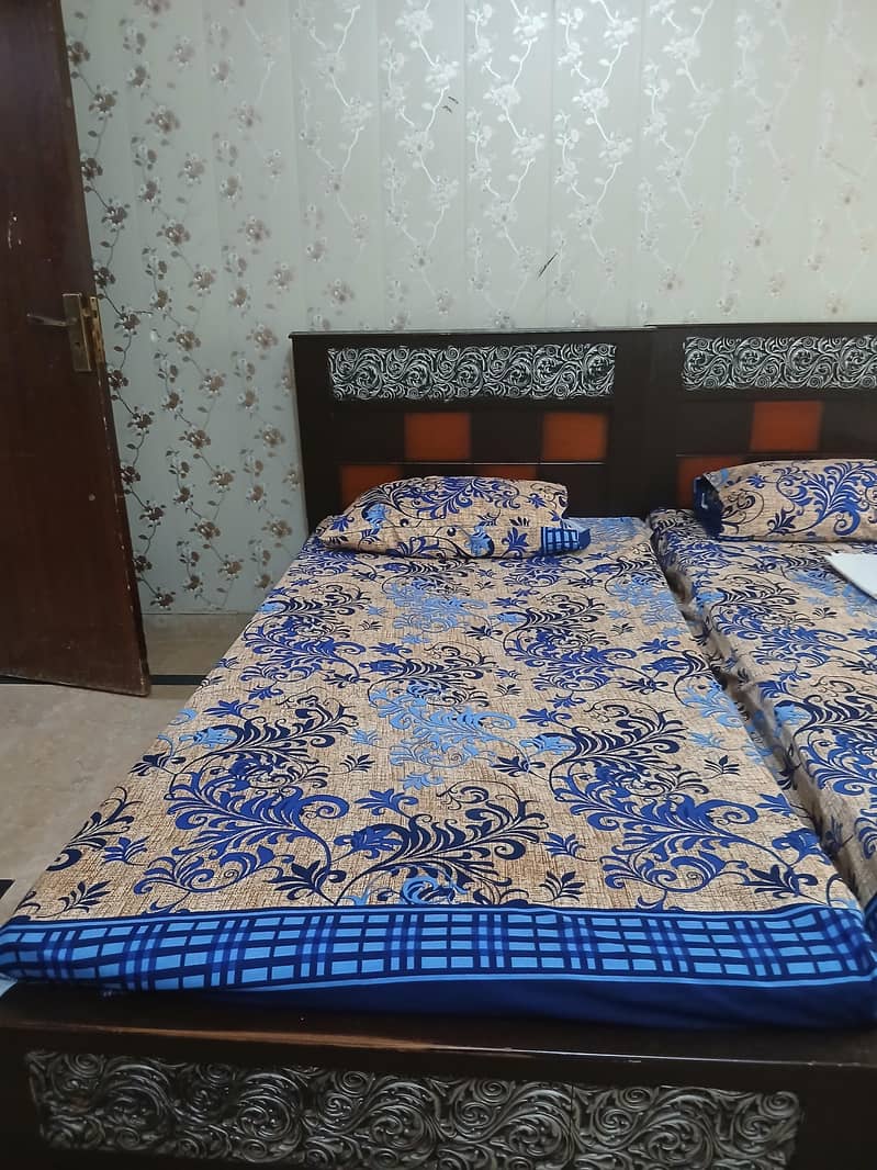 Single Bed 0