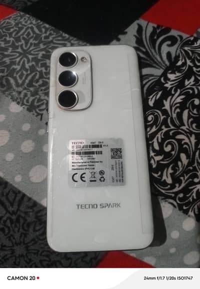 spark 40 pro plus