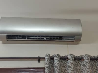 gree inverter 1.5 Ton Split AC – Excellent Condition